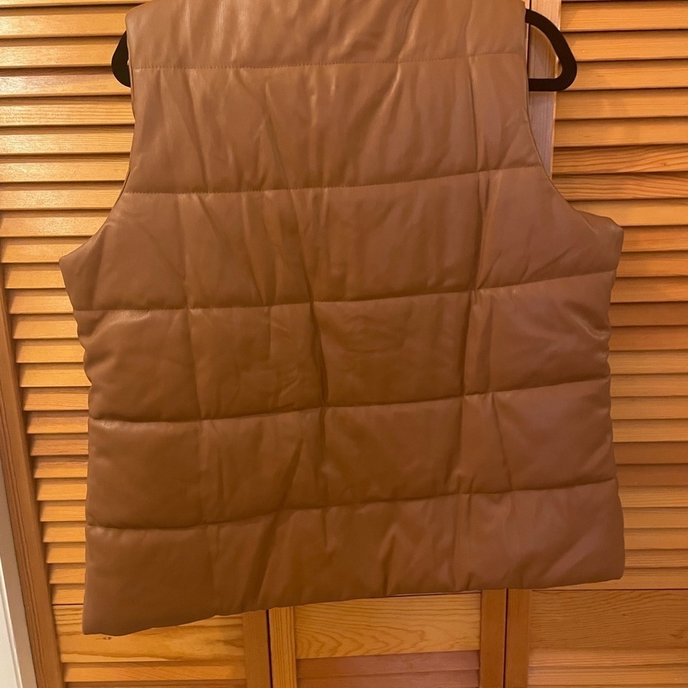 Mud Pie Puffer Faux Leather Vest, Size M, Chocolate Brown Popular Color - Picture 9 of 9